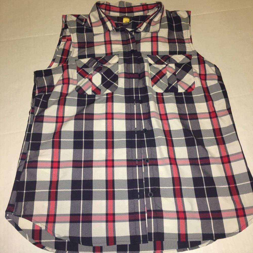 Eddie Bauer women’s L button collared sleeveless